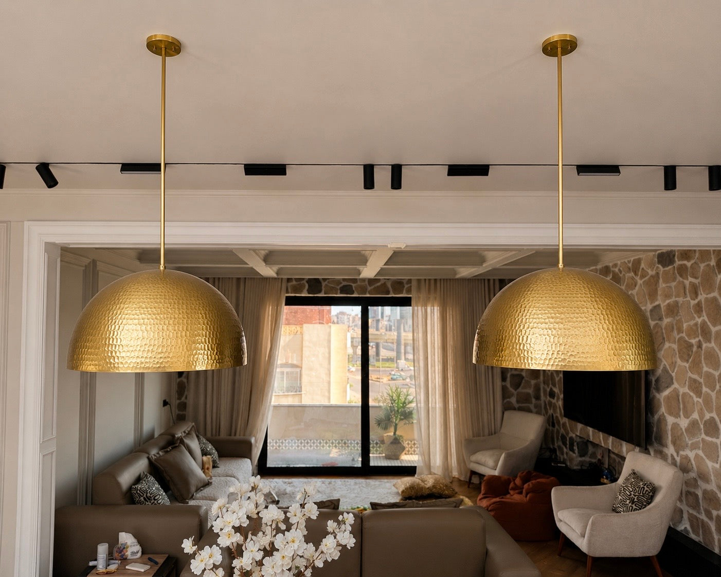 HAMMERED BRASS PENDANT LIGHT